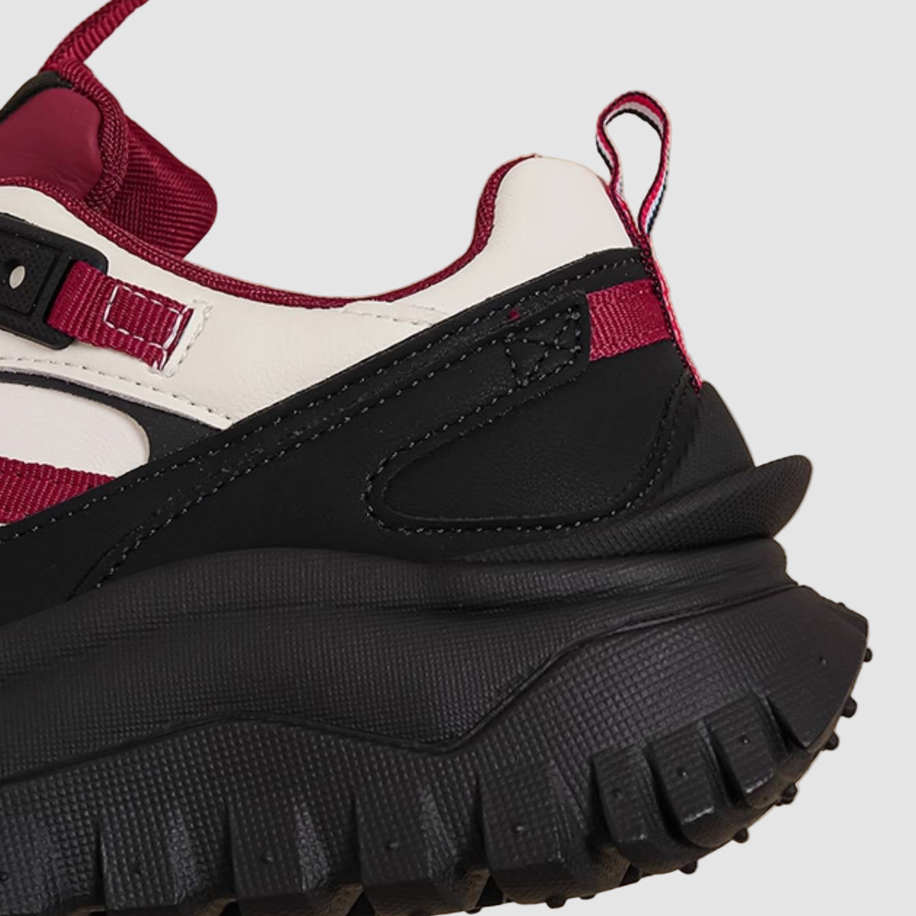 Women's Juggernaut Women Shoes (Black)