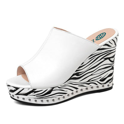 Soigné Women Sandals