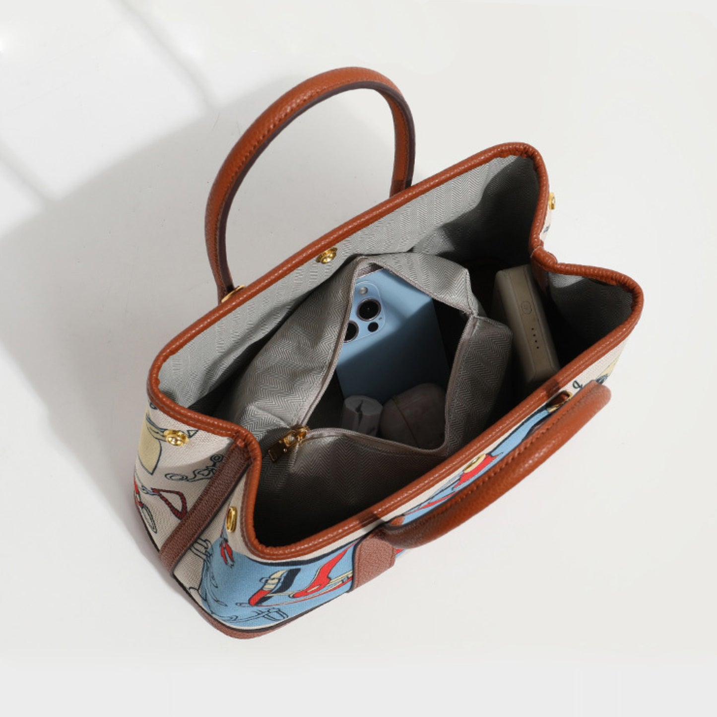Women's Graphic Canvas Tote Bag - Brown