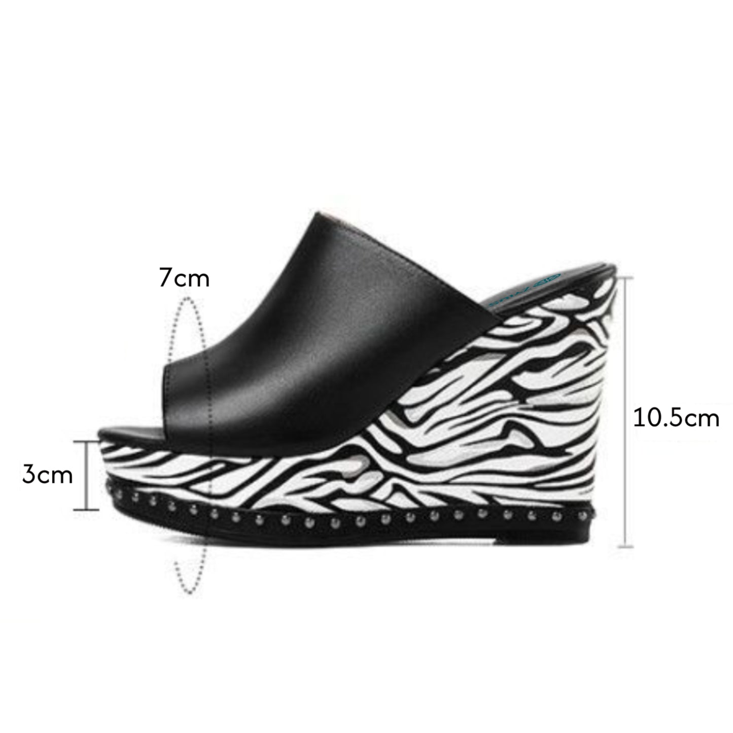 Soigné Women Sandals