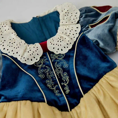 Snow White Vintage Court Style Dress/Costume