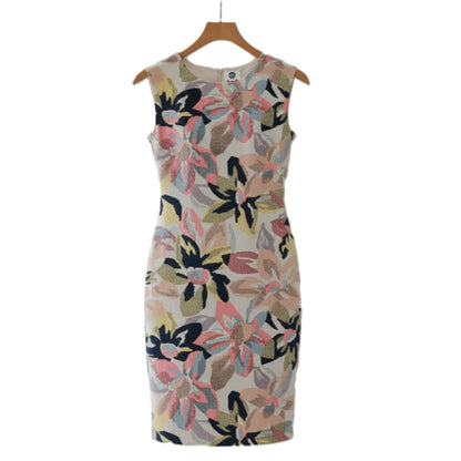 Iza Sleeveless Dress