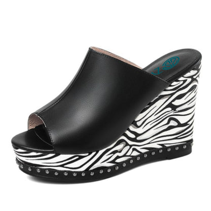 Soigné Women Sandals