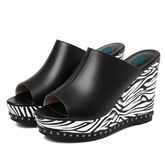 Soigné Women Sandals
